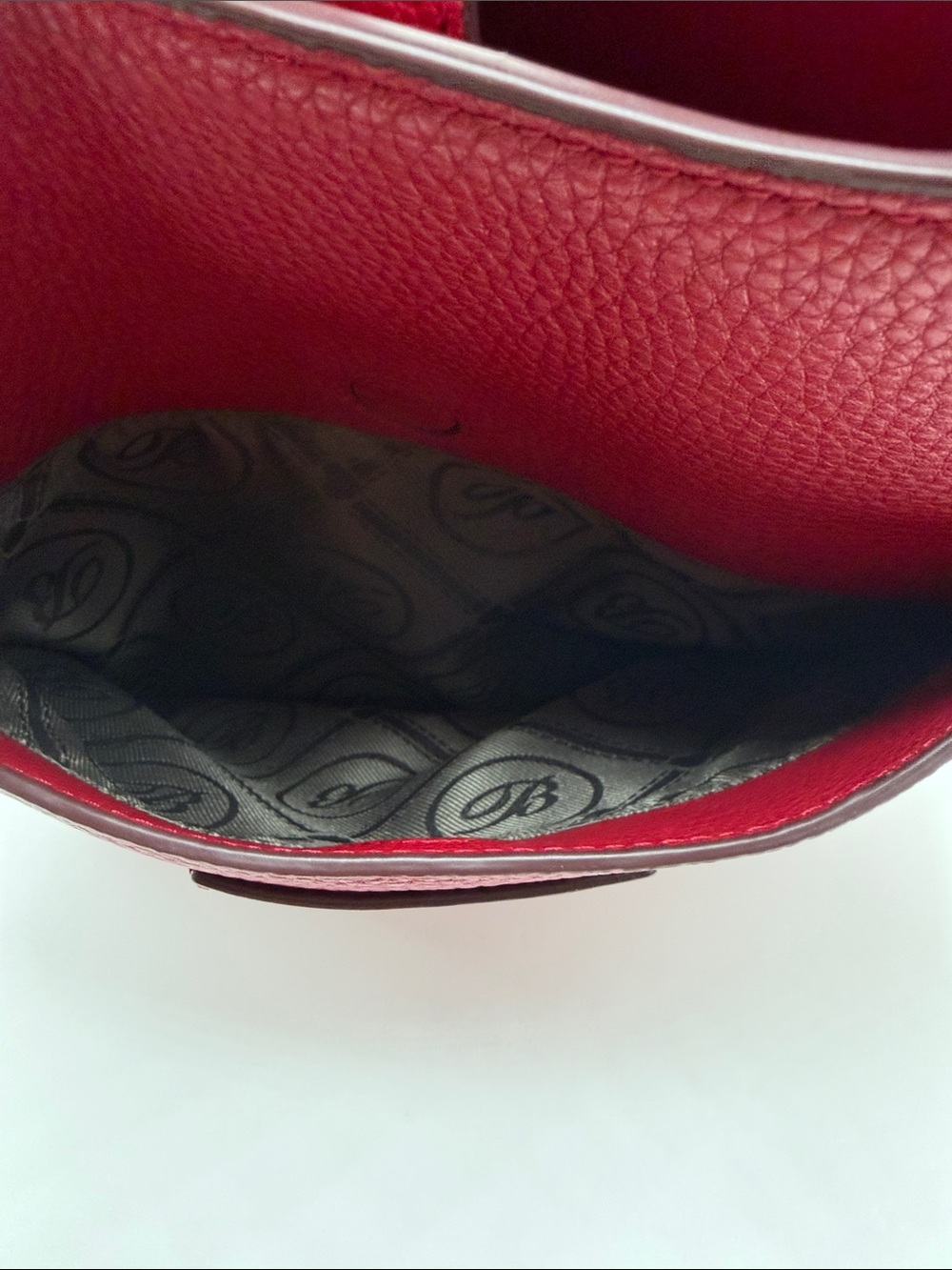 Retired Brighton Ferrara Medallion Adeline Red Shoulder Bag - Picture 6 of 16